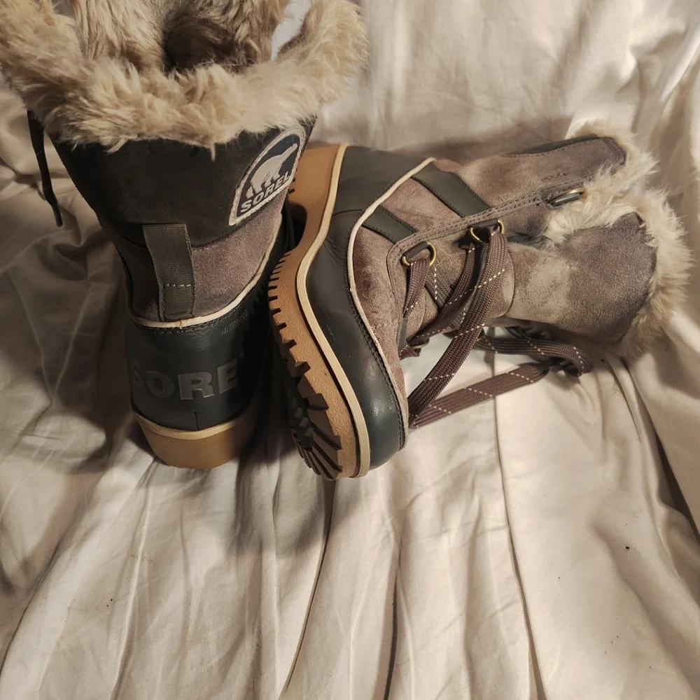 Sorel Women's Brown Faux-Fur Winter Boots